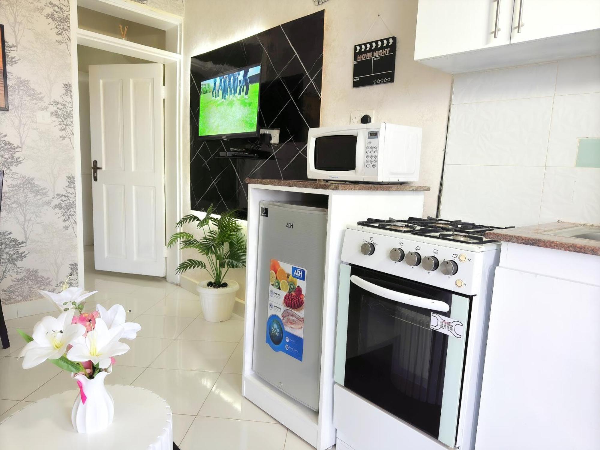 Апартаменты Jm Furnished Kampala Entebbe Rd D Lubowa Экстерьер фото